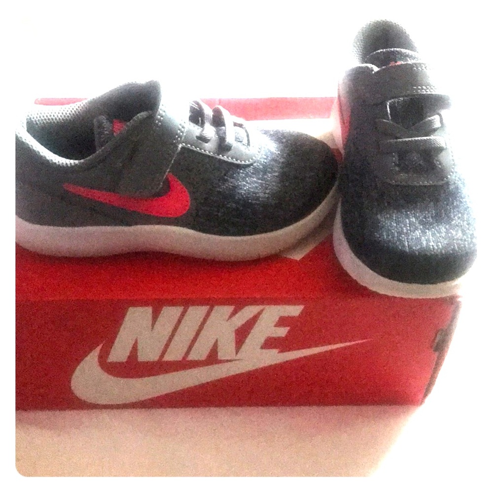 Toddler girl sneakers